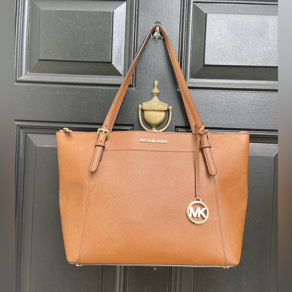 EUC Michael Kors brown bag - Picture 1 of 9